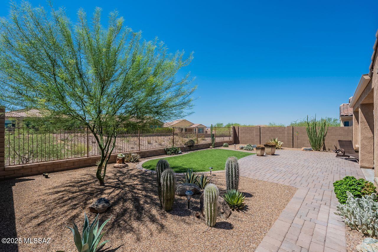Marana, Arizona, 85658, United States, 2 Bedrooms Bedrooms, ,2 BathroomsBathrooms,Residential,For Sale,1902069