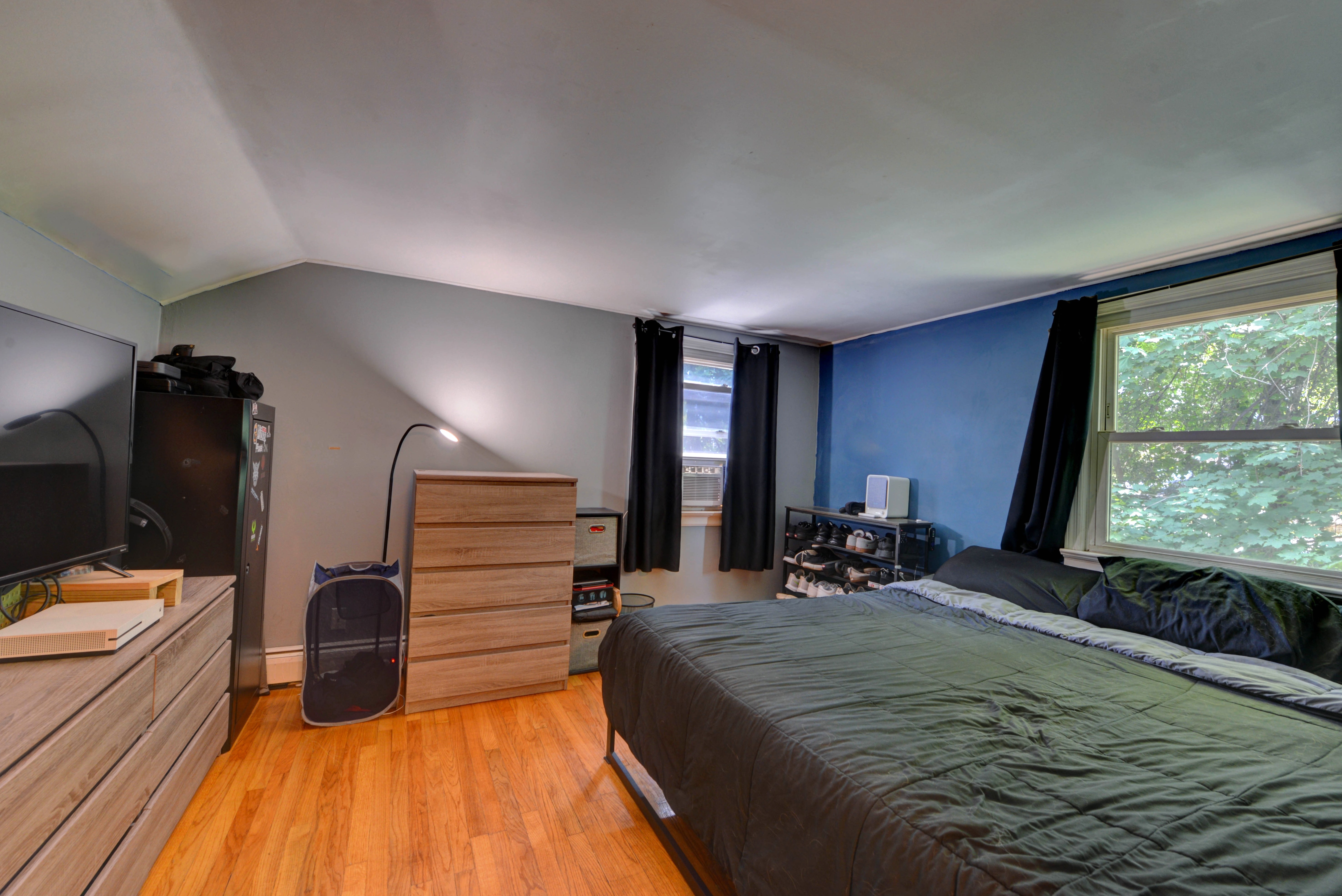 Mahwah, New Jersey, 07430, United States, 4 Bedrooms Bedrooms, ,2 BathroomsBathrooms,Residential,For Sale,1931403