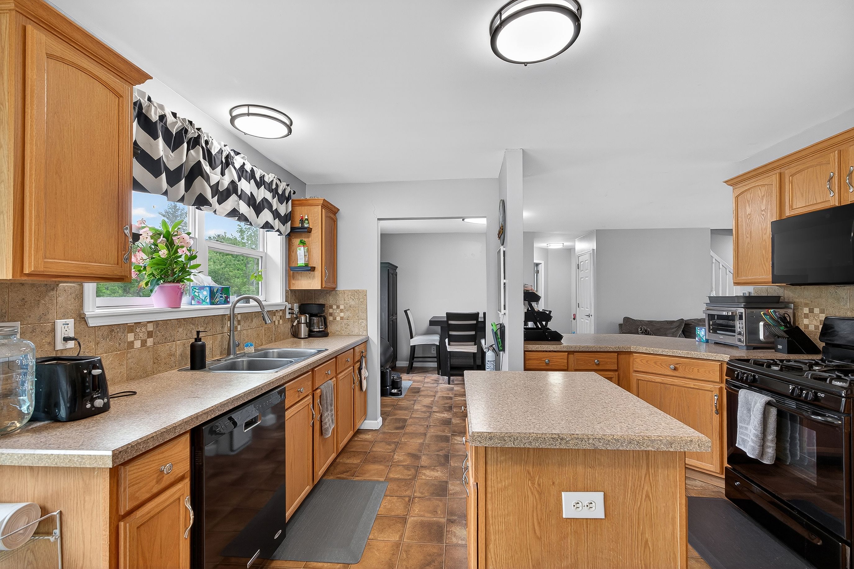  170 Sullivan Road, Charleston, NY, 12066 - 物件實景