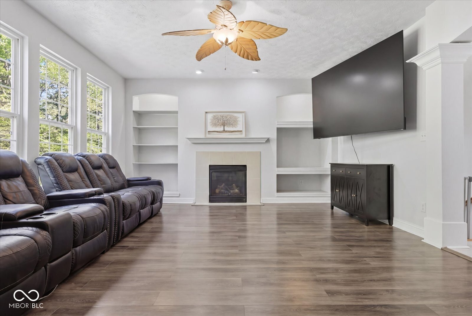 Nashville, Indiana, 47448, United States, 4 Bedrooms Bedrooms, ,3 BathroomsBathrooms,Residential,For Sale,2033117