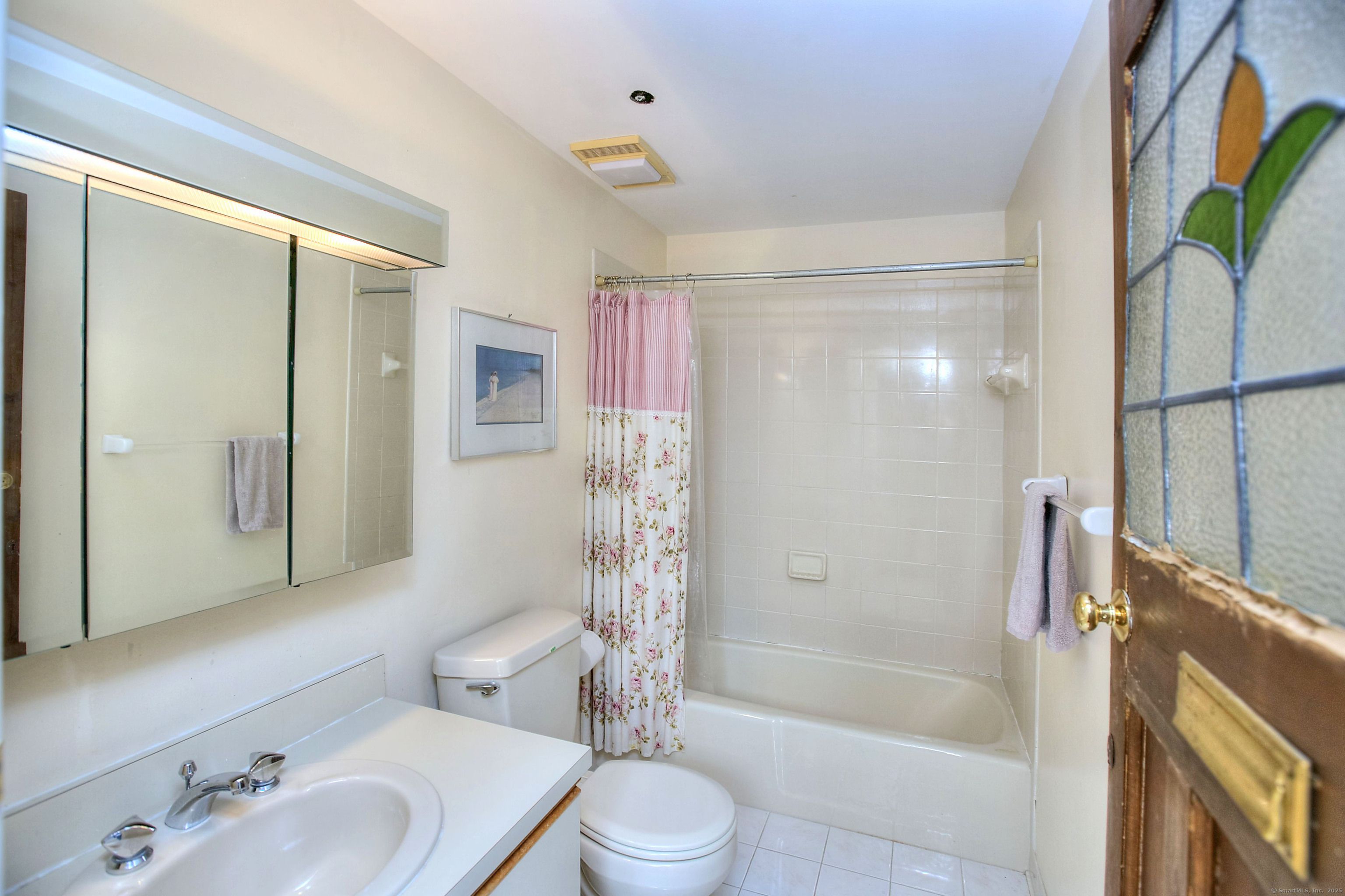 Norwalk, Connecticut, 06855, United States, 2 Bedrooms Bedrooms, ,2 BathroomsBathrooms,Residential,For Sale,1838207