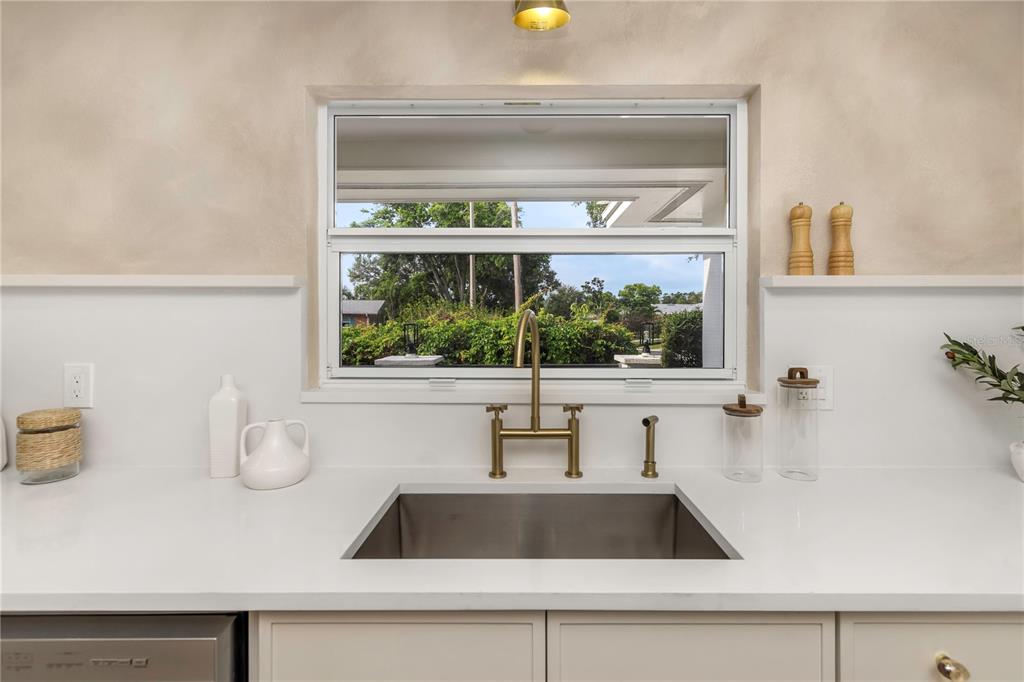 Belleair Bluffs, Florida, 33770, United States, 4 Bedrooms Bedrooms, ,3 BathroomsBathrooms,Residential,For Sale,1906119
