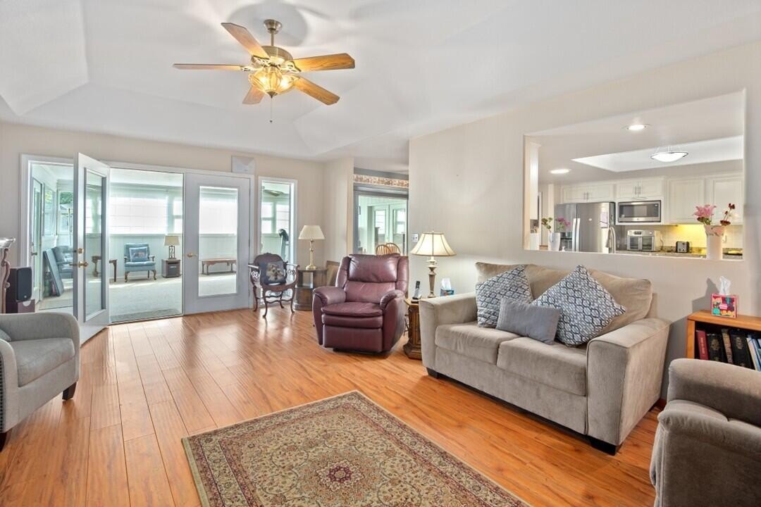 Rogue River, Oregon, 97537, United States, 3 Bedrooms Bedrooms, ,3 BathroomsBathrooms,Residential,For Sale,1944888