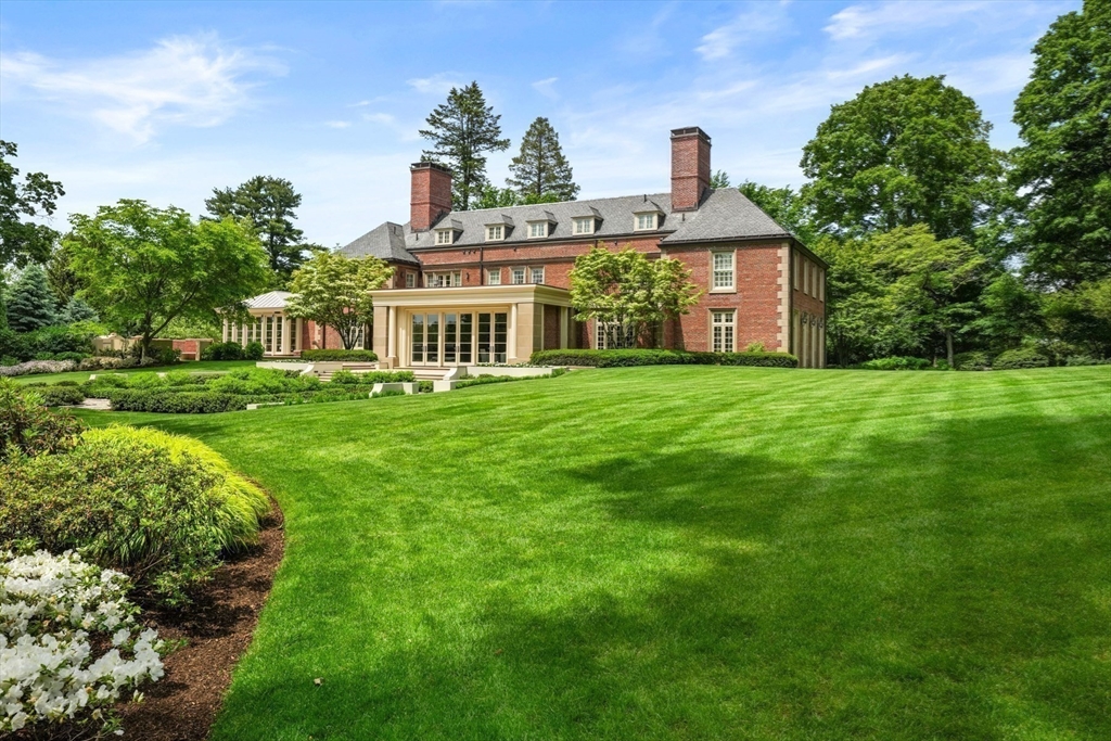 Brookline, Massachusetts, 02467, United States, 7 Bedrooms Bedrooms, ,11 BathroomsBathrooms,Residential,For Sale,1840282
