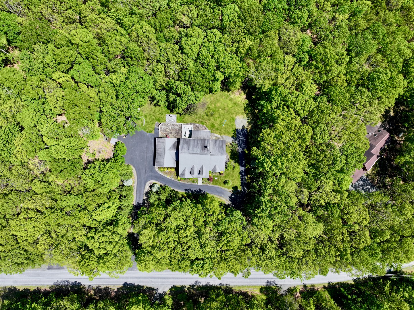 Hawley, Pennsylvania, 18428, United States, 3 Bedrooms Bedrooms, ,4 BathroomsBathrooms,Residential,For Sale,1846687