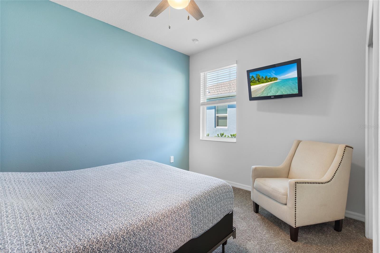 MOUNT DORA, Florida, 32757, United States, 4 Bedrooms Bedrooms, ,4 BathroomsBathrooms,Residential,For Sale,1978918