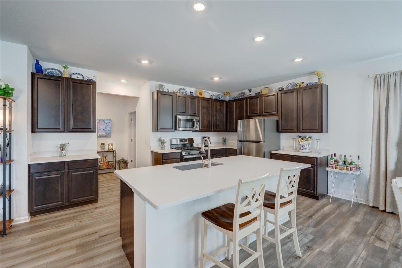 Windsor, Wisconsin, 53598, United States, 3 Bedrooms Bedrooms, ,2 BathroomsBathrooms,Residential,For Sale,1915836