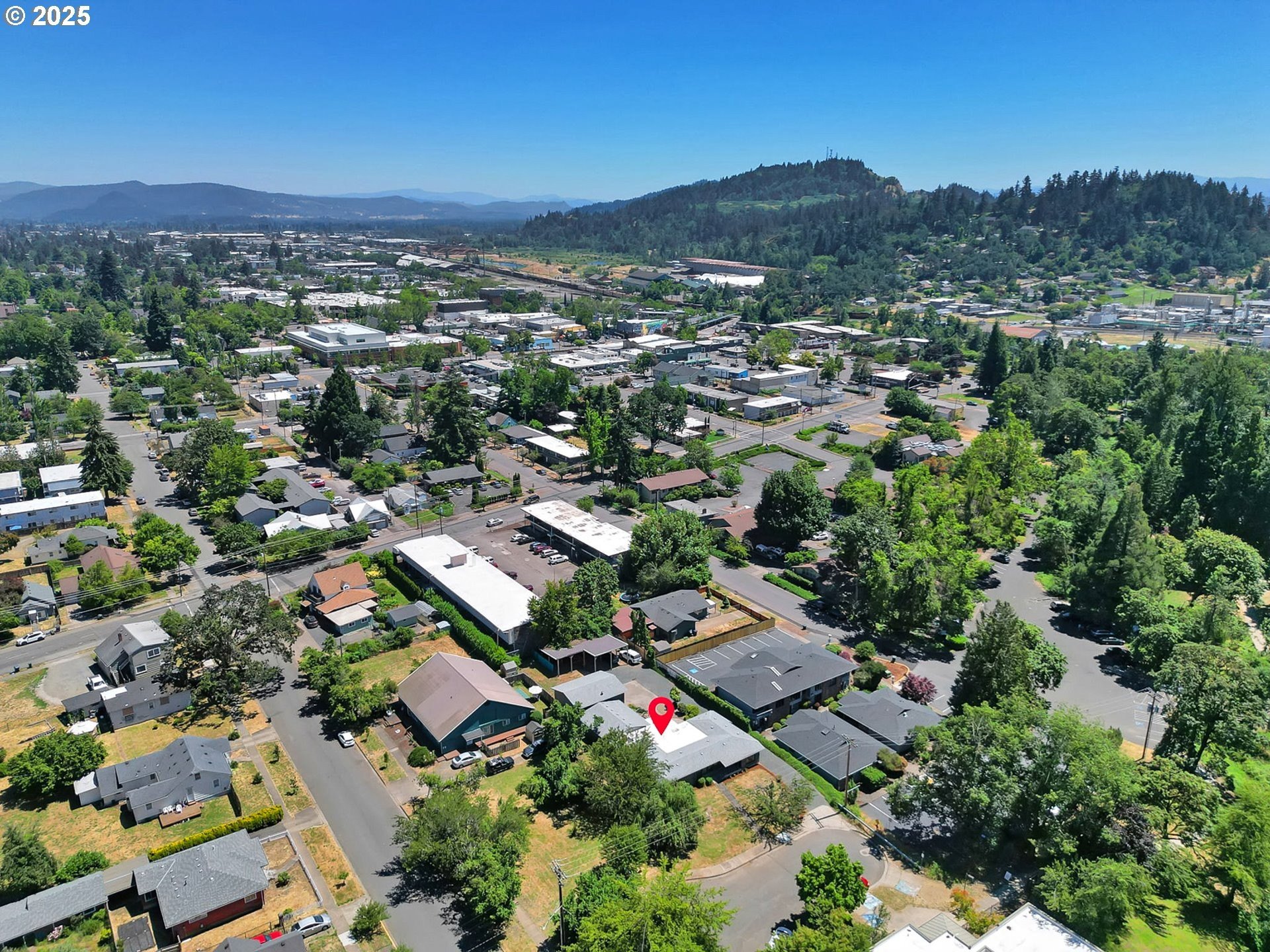 Springfield, Oregon, 97477, United States, 4 Bedrooms Bedrooms, ,2 BathroomsBathrooms,Residential,For Sale,1918433