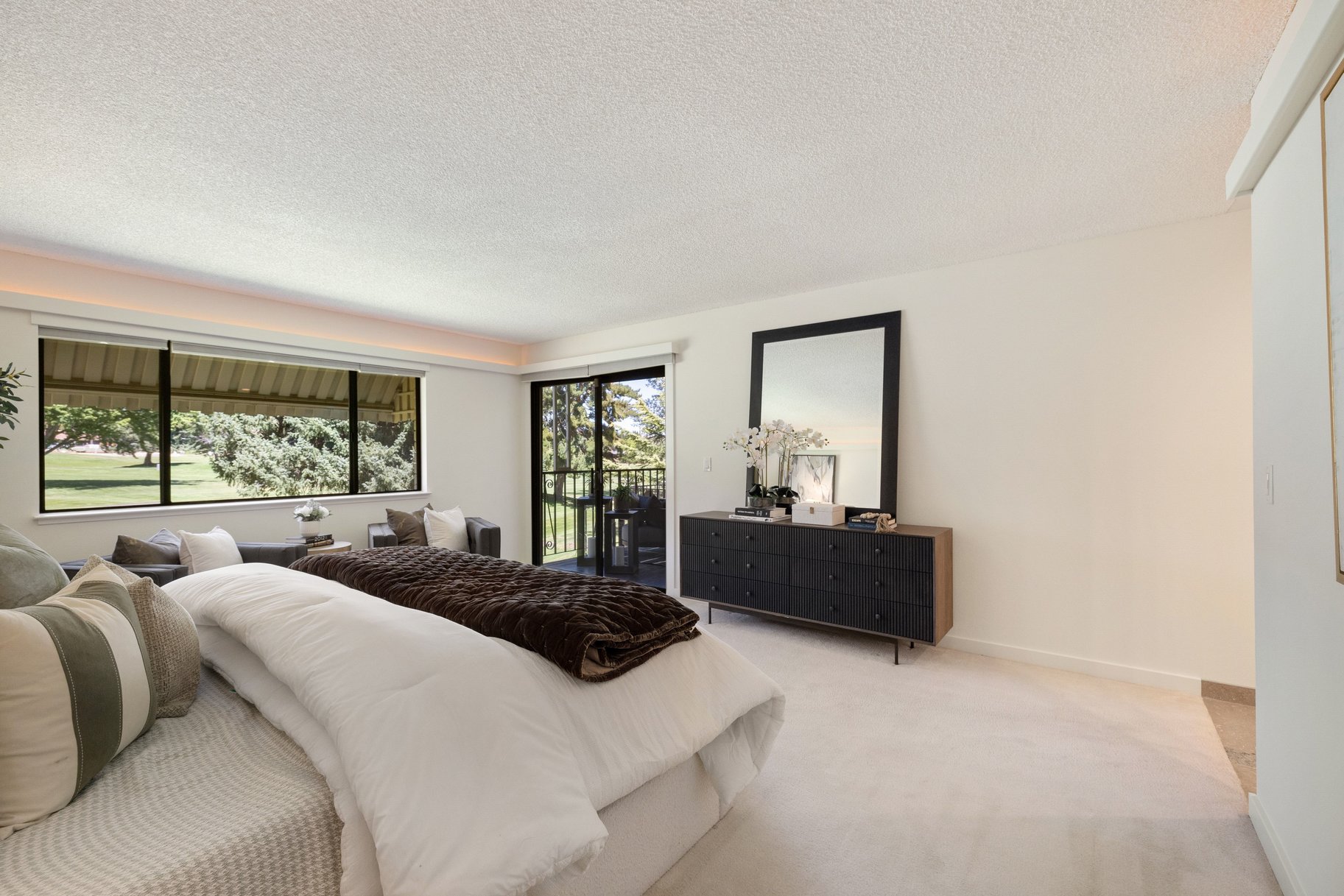  Scenic Fairway Living With by Modern Elegance - 物件實景