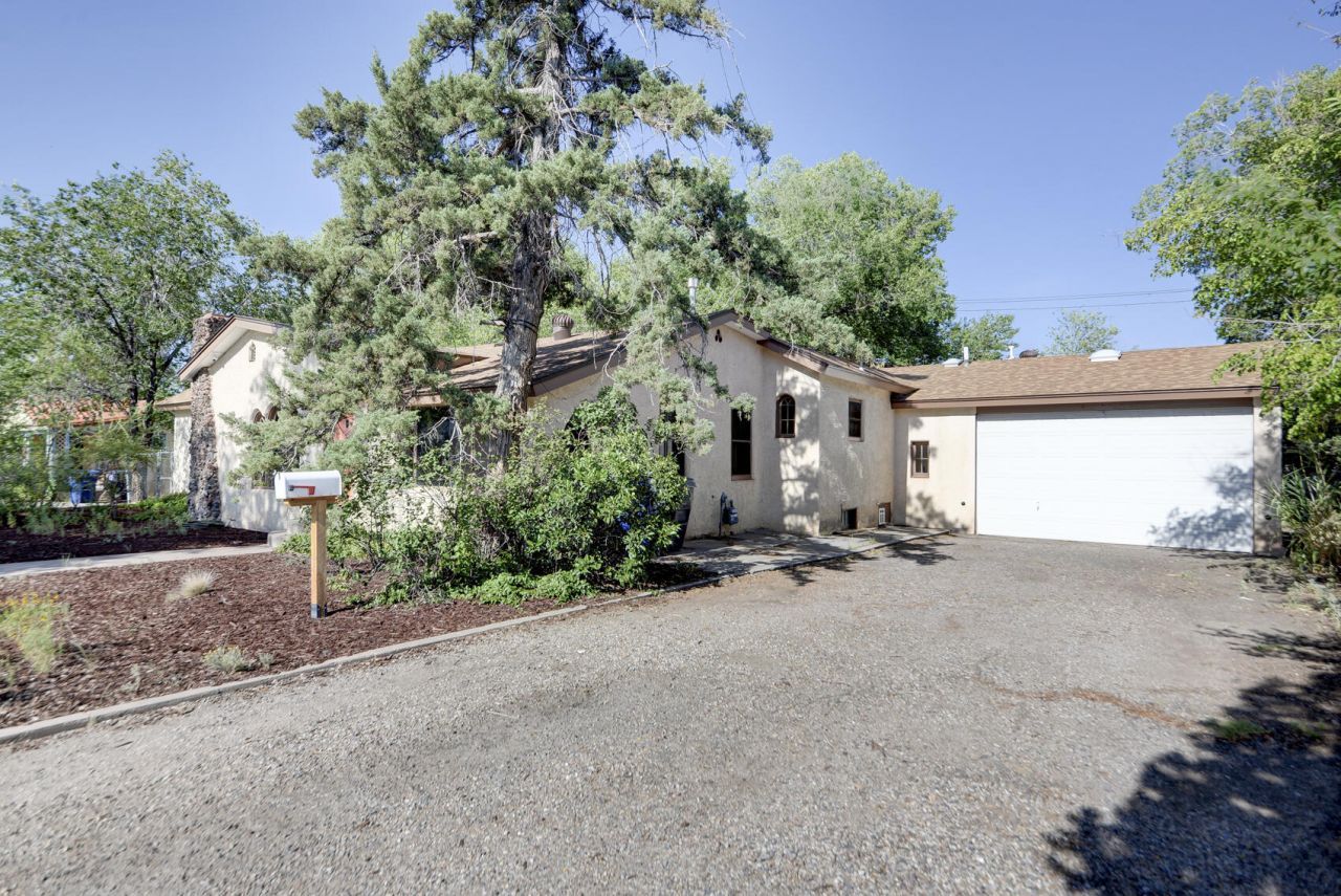 Albuquerque, New Mexico, 87108, United States, 3 Bedrooms Bedrooms, ,3 BathroomsBathrooms,Residential,For Sale,1902192