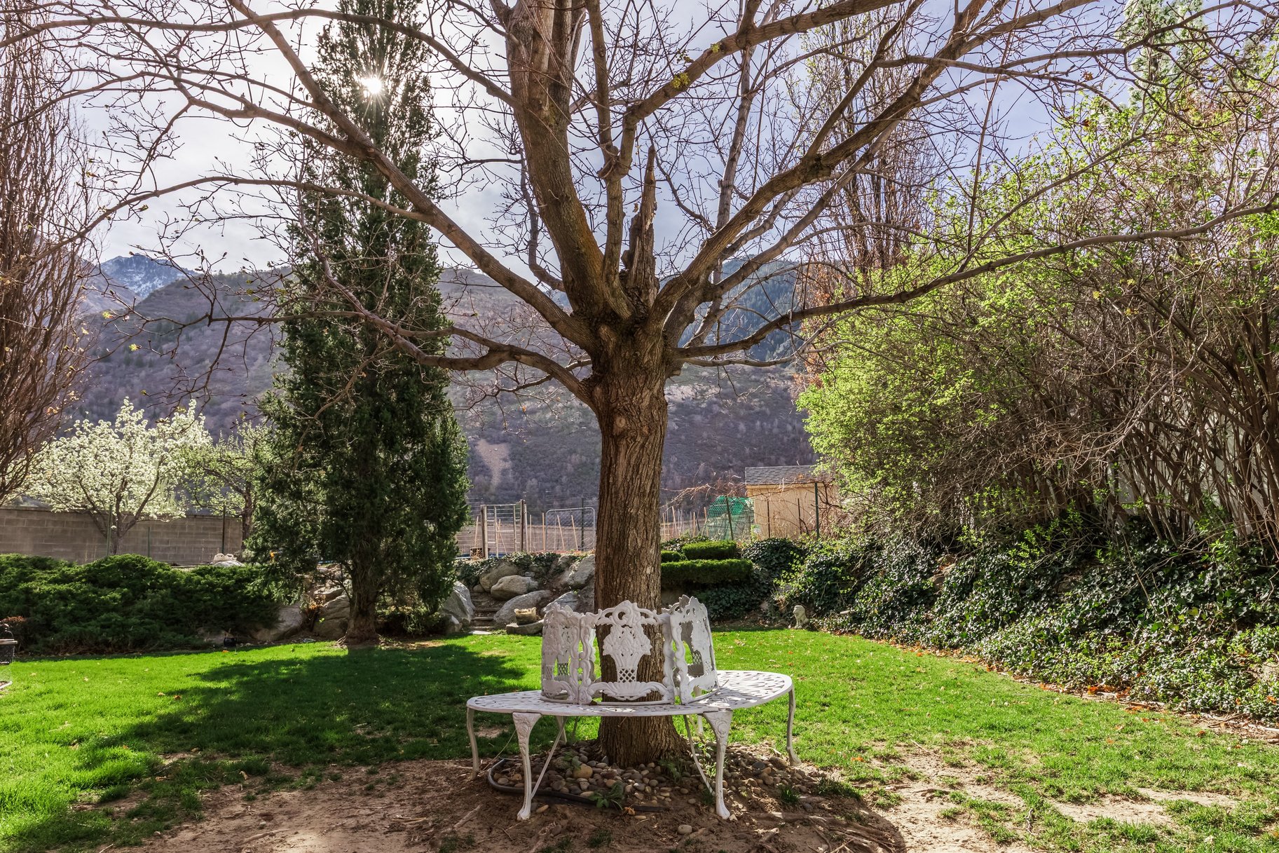  Updated Sandy Home With One of a Kind Location With Unobstructed Mountain Views - 物件實景