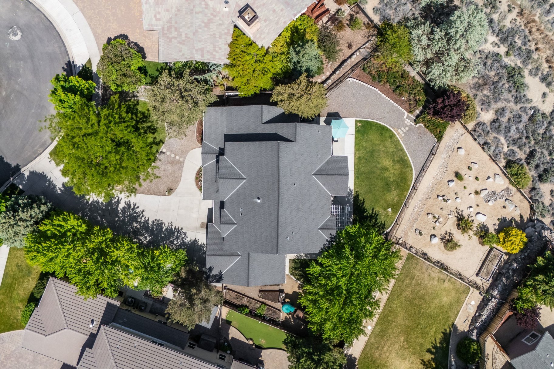  Private Fairway Retreat in Wingfield Springs - 物件實景