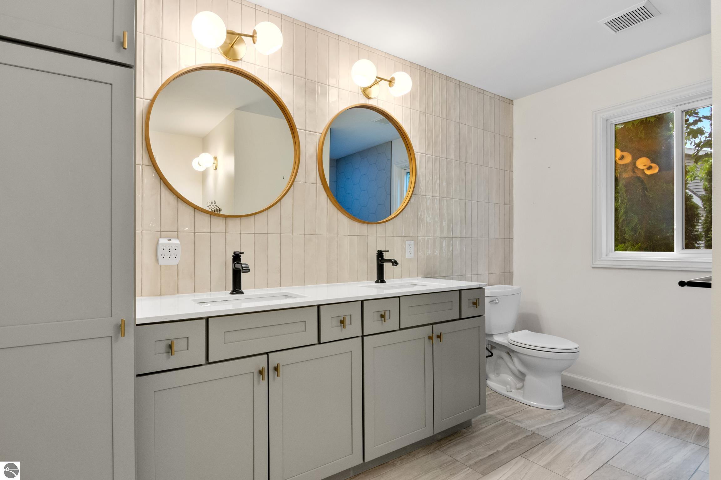 Traverse City, Michigan, 49696, United States, 4 Bedrooms Bedrooms, ,2 BathroomsBathrooms,Residential,For Sale,1878448