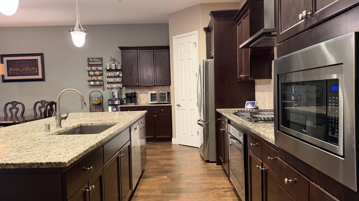 Fresno, California, 93723, United States, 4 Bedrooms Bedrooms, ,3 BathroomsBathrooms,Residential,For Sale,2010730