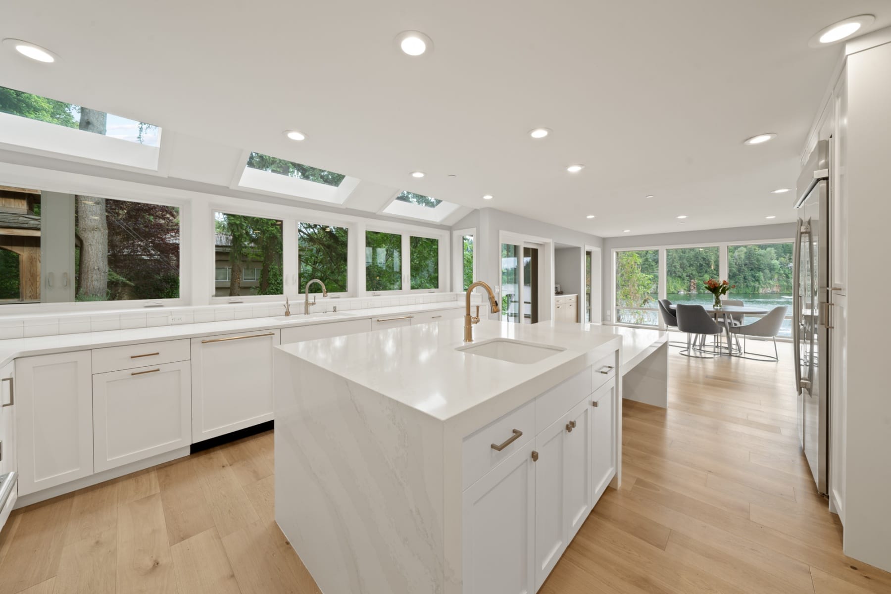  2236 SUMMIT CT Lake Oswego, OR 97034 - 物件實景