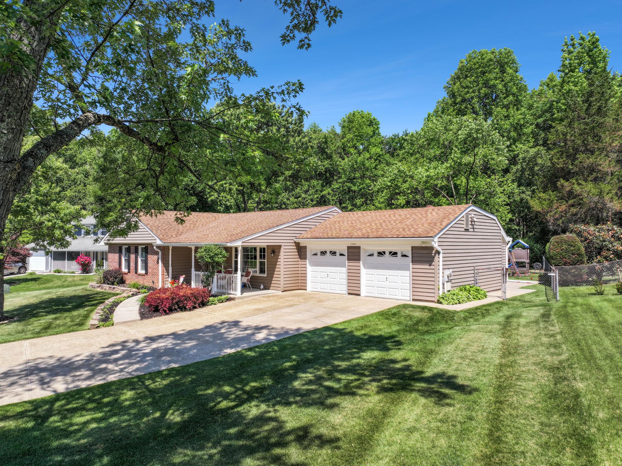 Bowie, Maryland, 20716, United States, 4 Bedrooms Bedrooms, ,2 BathroomsBathrooms,Residential,For Sale,2048193