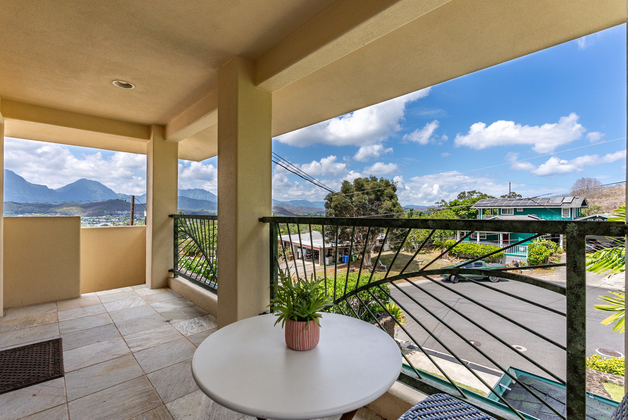 Kailua, Hawaii, 96734, United States, 6 Bedrooms Bedrooms, ,4 BathroomsBathrooms,Residential,For Sale,1981977