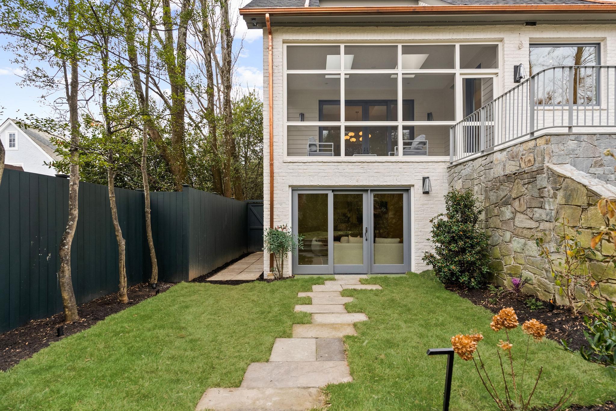  4433 Cathedral Avenue NW, Washington, DC, 20016 - 物件實景