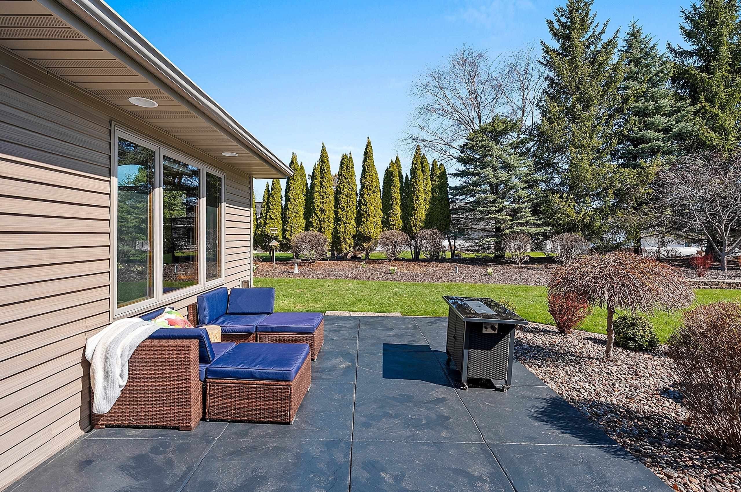GREEN BAY, Wisconsin, 54313, United States, 4 Bedrooms Bedrooms, ,4 BathroomsBathrooms,Residential,For Sale,2048613