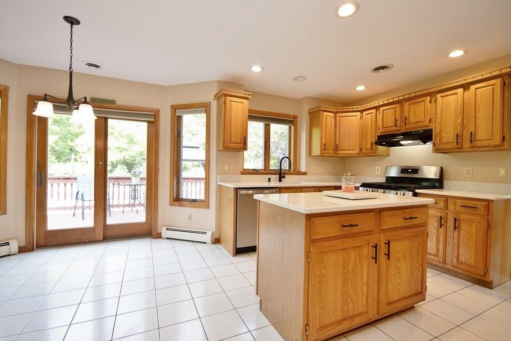 Florida, New York, 10921, United States, 4 Bedrooms Bedrooms, ,3 BathroomsBathrooms,Residential,For Sale,1944885
