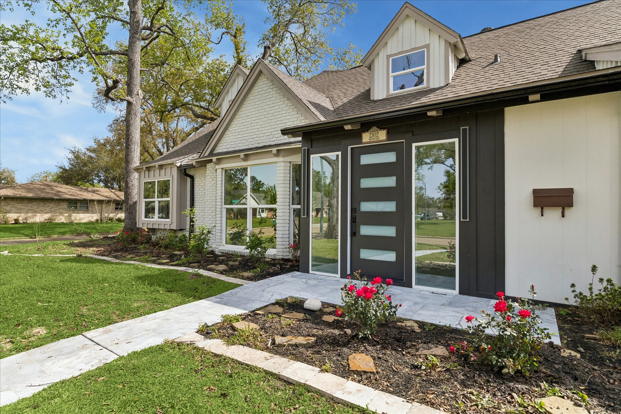  2302 Brooktree Drive - 物件實景