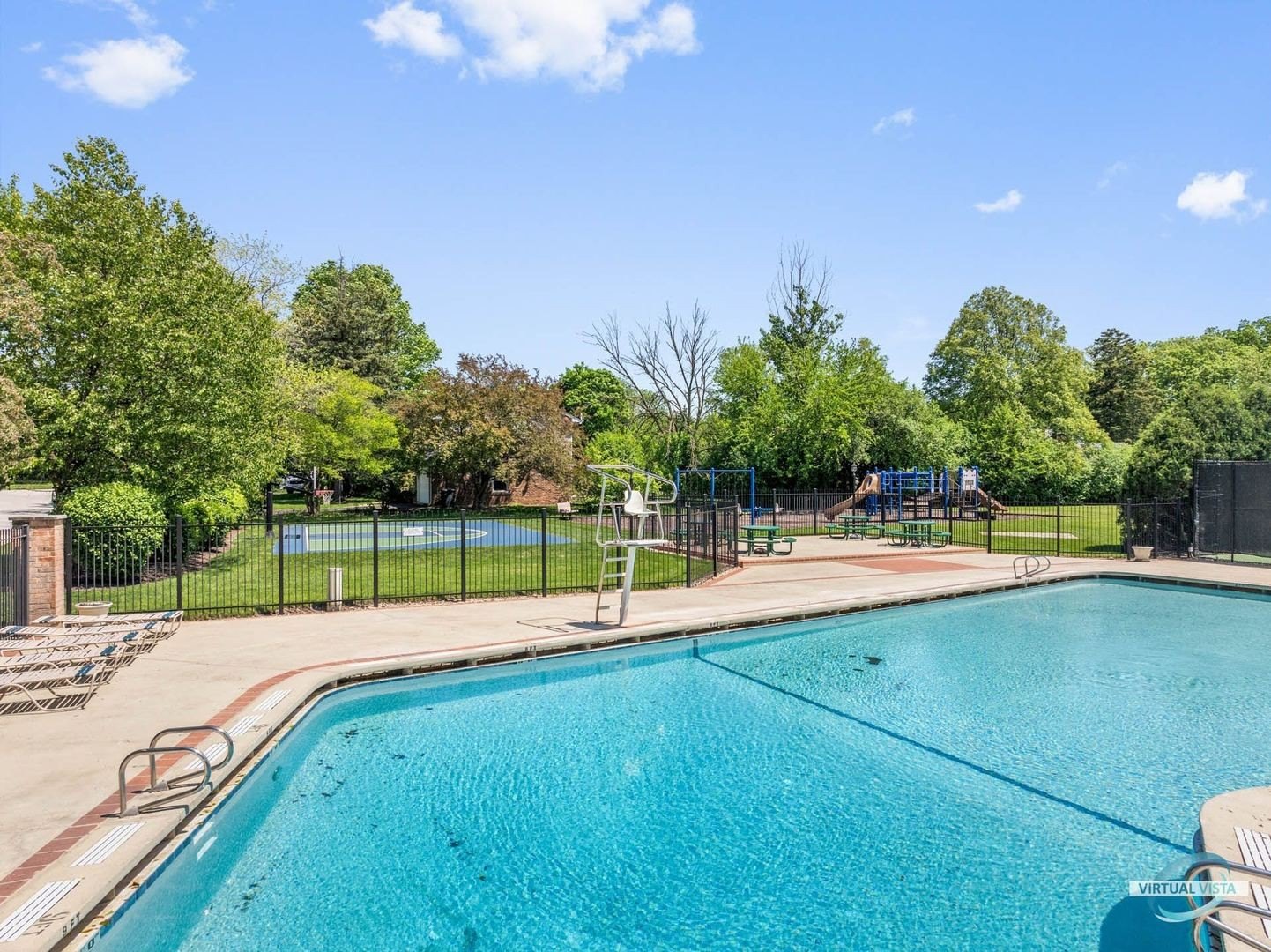 Oak Brook, Illinois, 60523, United States, 5 Bedrooms Bedrooms, ,3 BathroomsBathrooms,Residential,For Sale,2005653