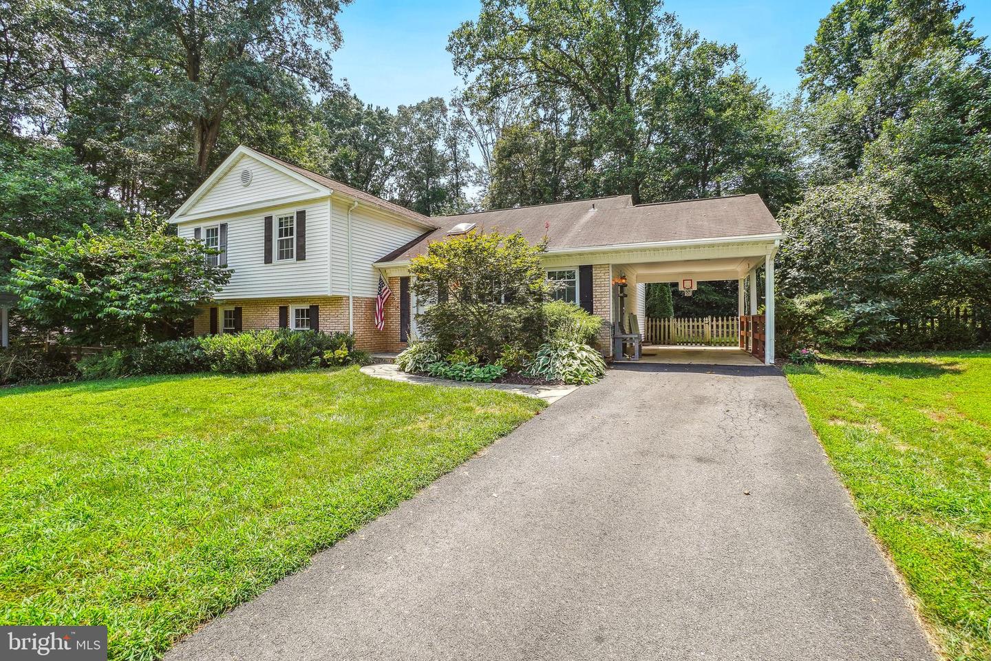 Fairfax, Virginia, 22032, United States, 4 Bedrooms Bedrooms, ,3 BathroomsBathrooms,Residential,For Sale,1903584