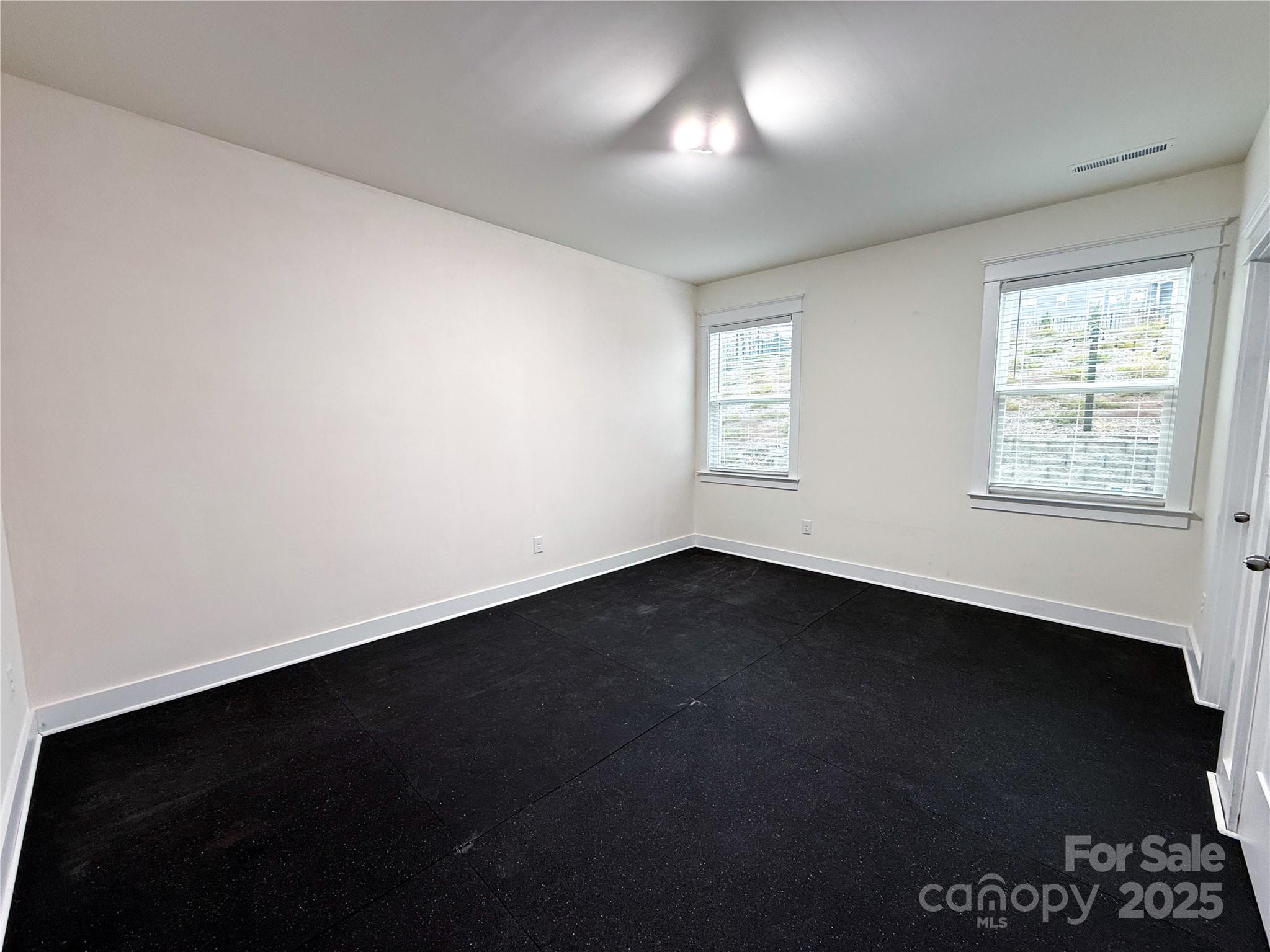 Huntersville, North Carolina, 28078, United States, 6 Bedrooms Bedrooms, ,5 BathroomsBathrooms,Residential,For Sale,1988370