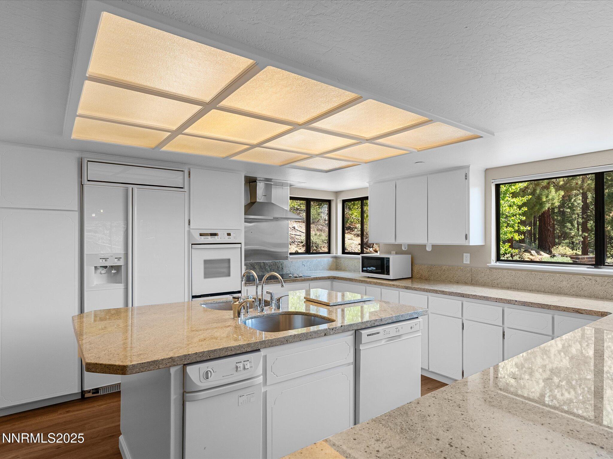 Zephyr Cove, Nevada, 89448, United States, 6 Bedrooms Bedrooms, ,6 BathroomsBathrooms,Residential,For Sale,1848960