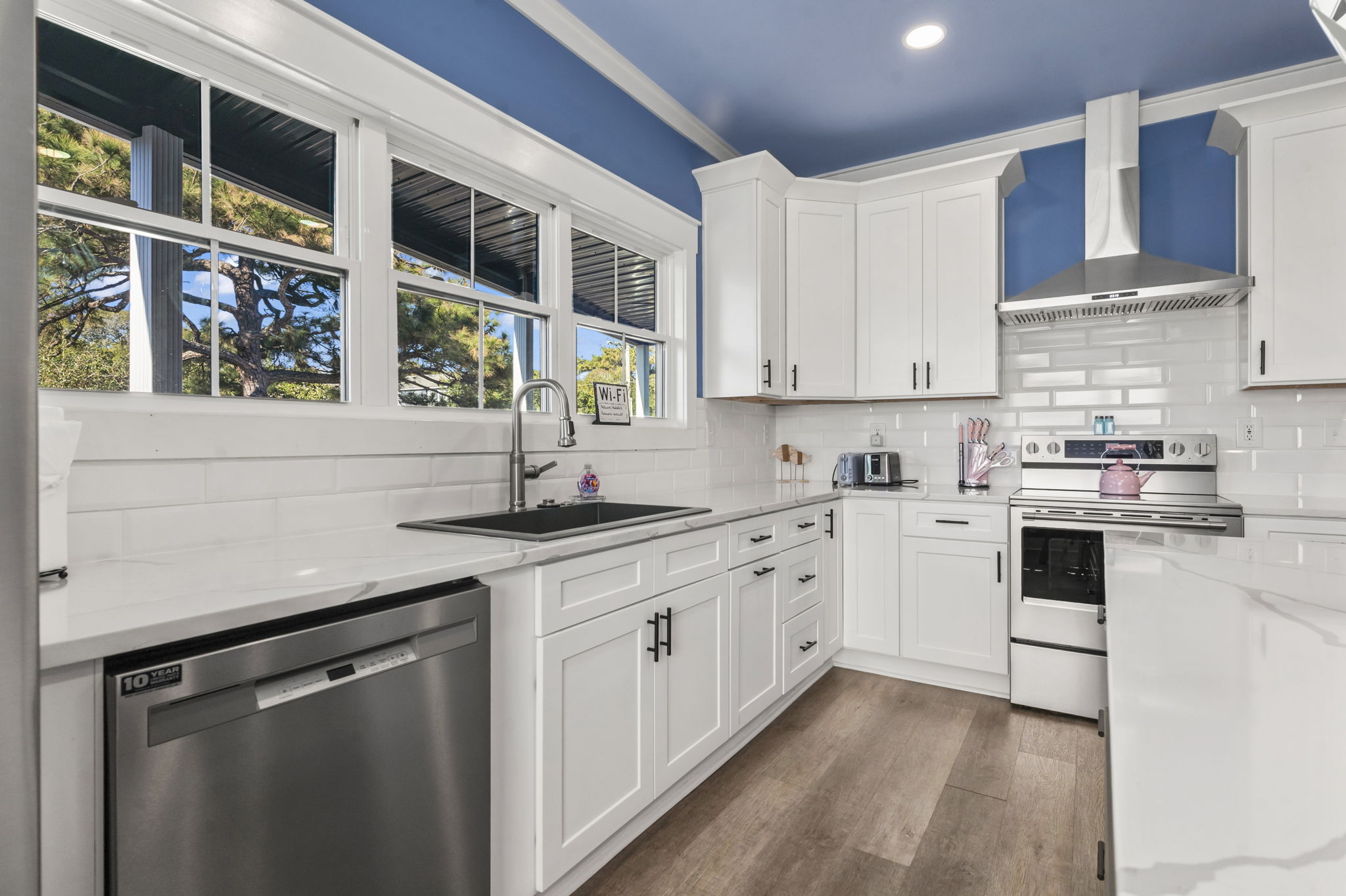 Myrtle Beach, South Carolina, 29575, United States, 5 Bedrooms Bedrooms, ,5 BathroomsBathrooms,Residential,For Sale,1988606