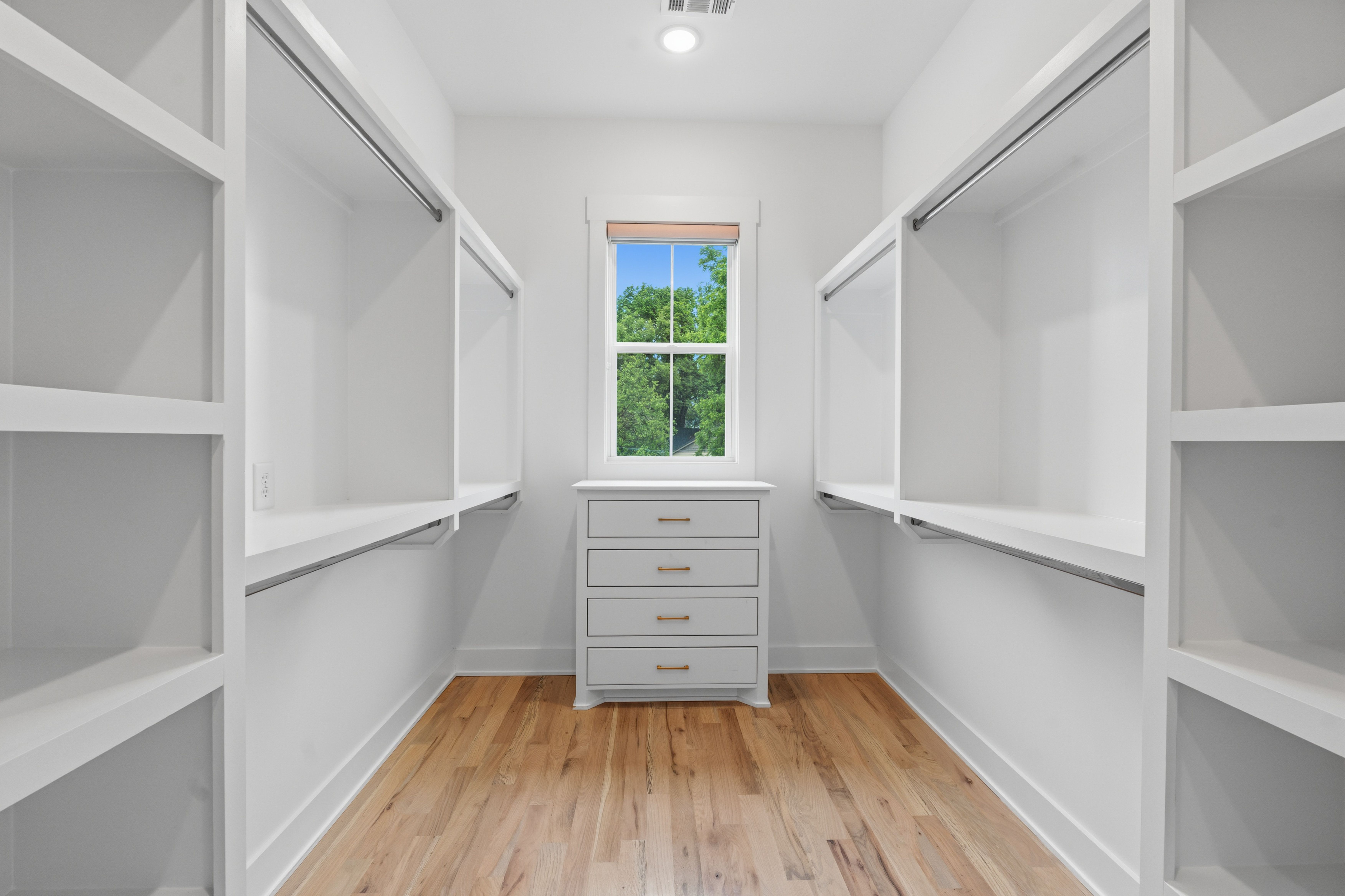  725 Hart Ave, Nashville, TN, 37206 - 物件實景