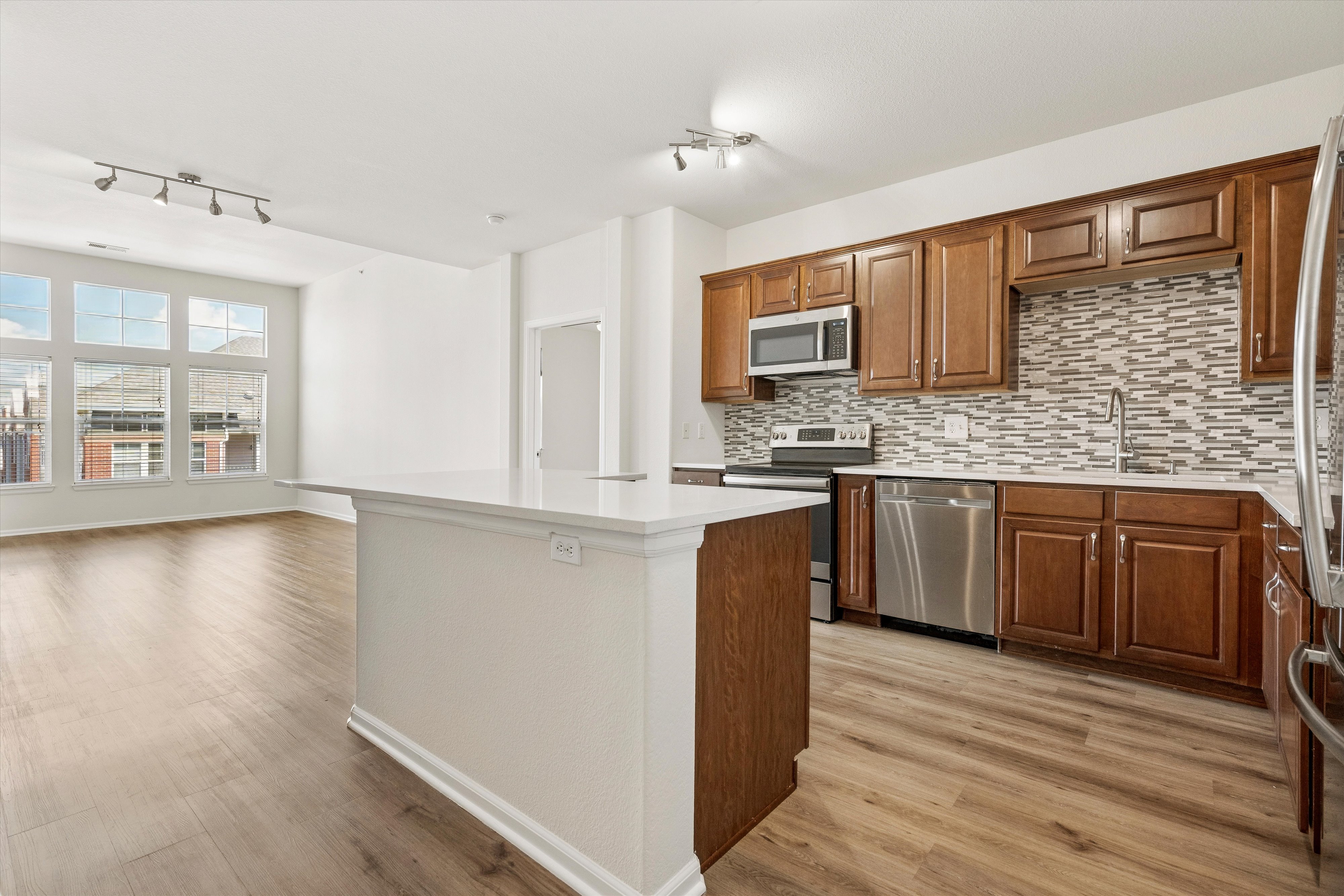  2-Bedroom, 2-Bath Condo In The Heart Of Lowry - 物件實景