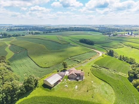 Viola, Wisconsin, 54664, United States, 5 Bedrooms Bedrooms, ,4 BathroomsBathrooms,Residential,For Sale,1974887