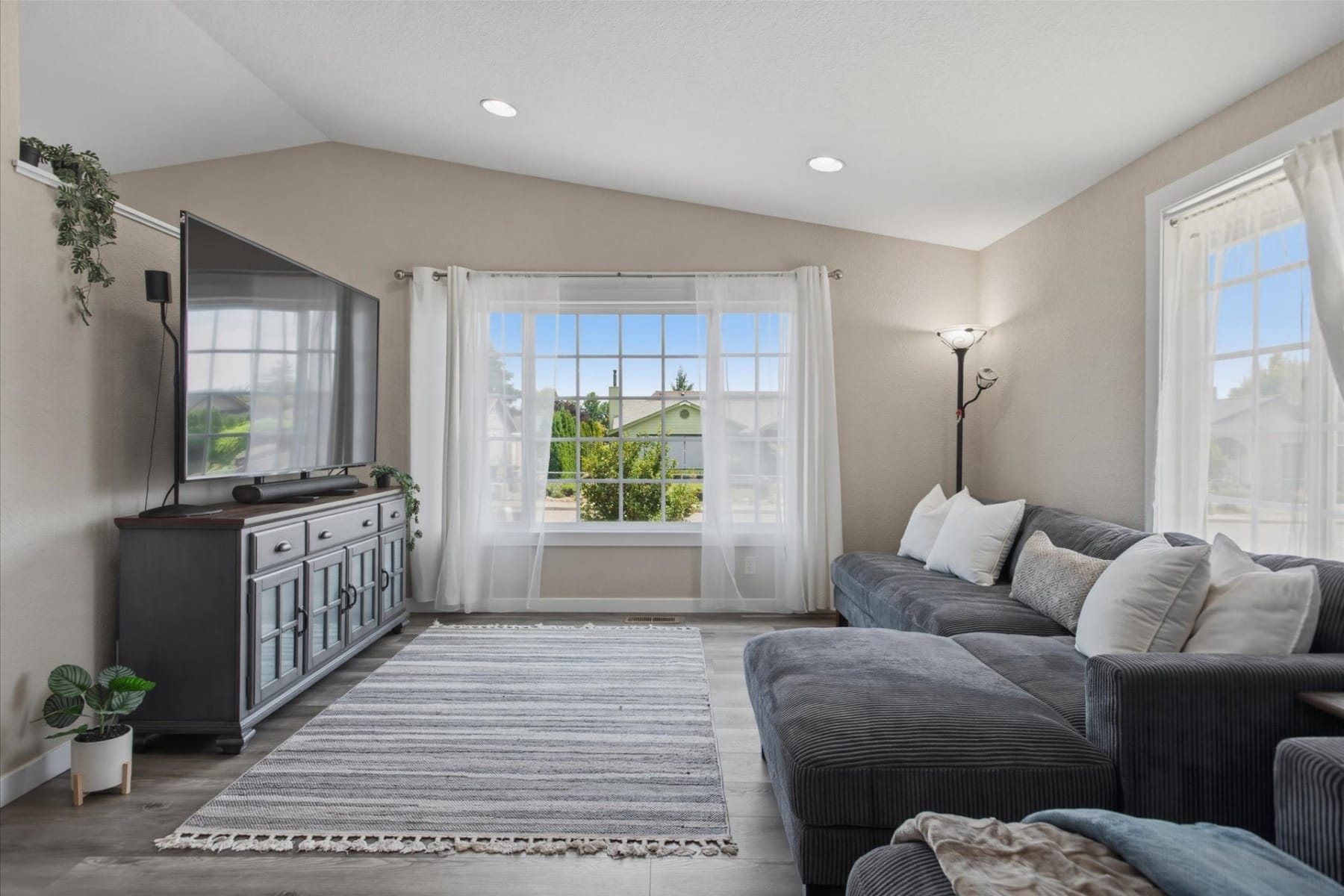  1517 N LOCUST ST Canby, OR 97013 - 物件實景