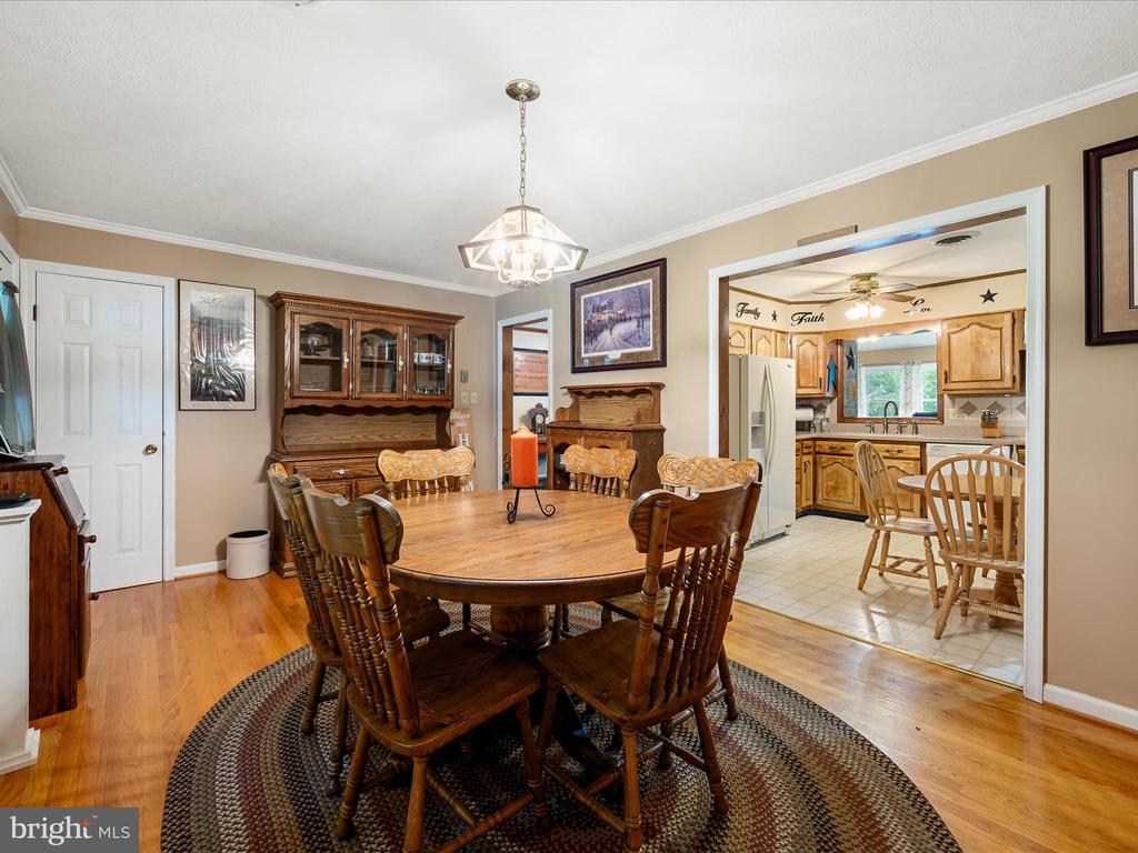 Winchester, Virginia, 22603, United States, 3 Bedrooms Bedrooms, ,3 BathroomsBathrooms,Residential,For Sale,1974619