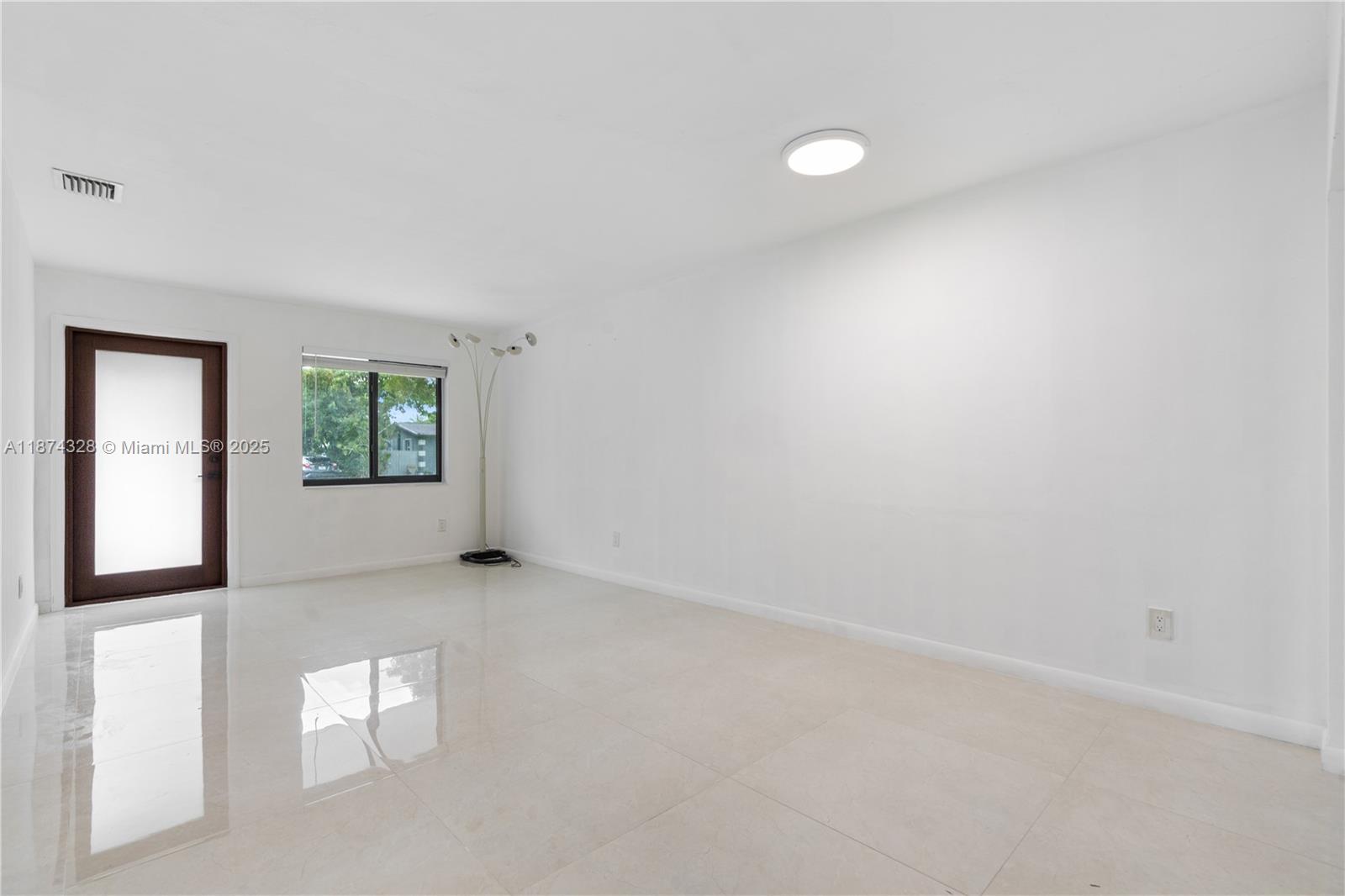Miami, Florida, 33176, United States, 3 Bedrooms Bedrooms, ,1 BathroomBathrooms,Residential,For Sale,1941991