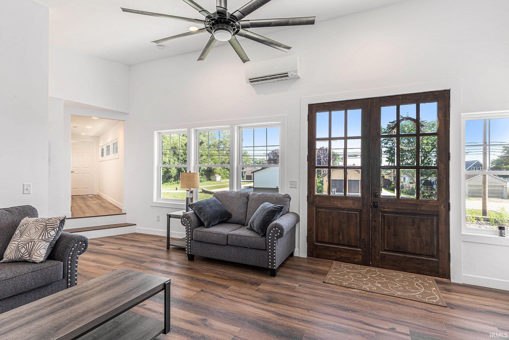 Osceola, Indiana, 46561, United States, 4 Bedrooms Bedrooms, ,3 BathroomsBathrooms,Residential,For Sale,1983997