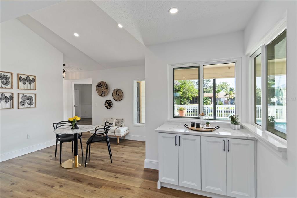 Palmetto, Florida, 34221, United States, 4 Bedrooms Bedrooms, ,3 BathroomsBathrooms,Residential,For Sale,1836925