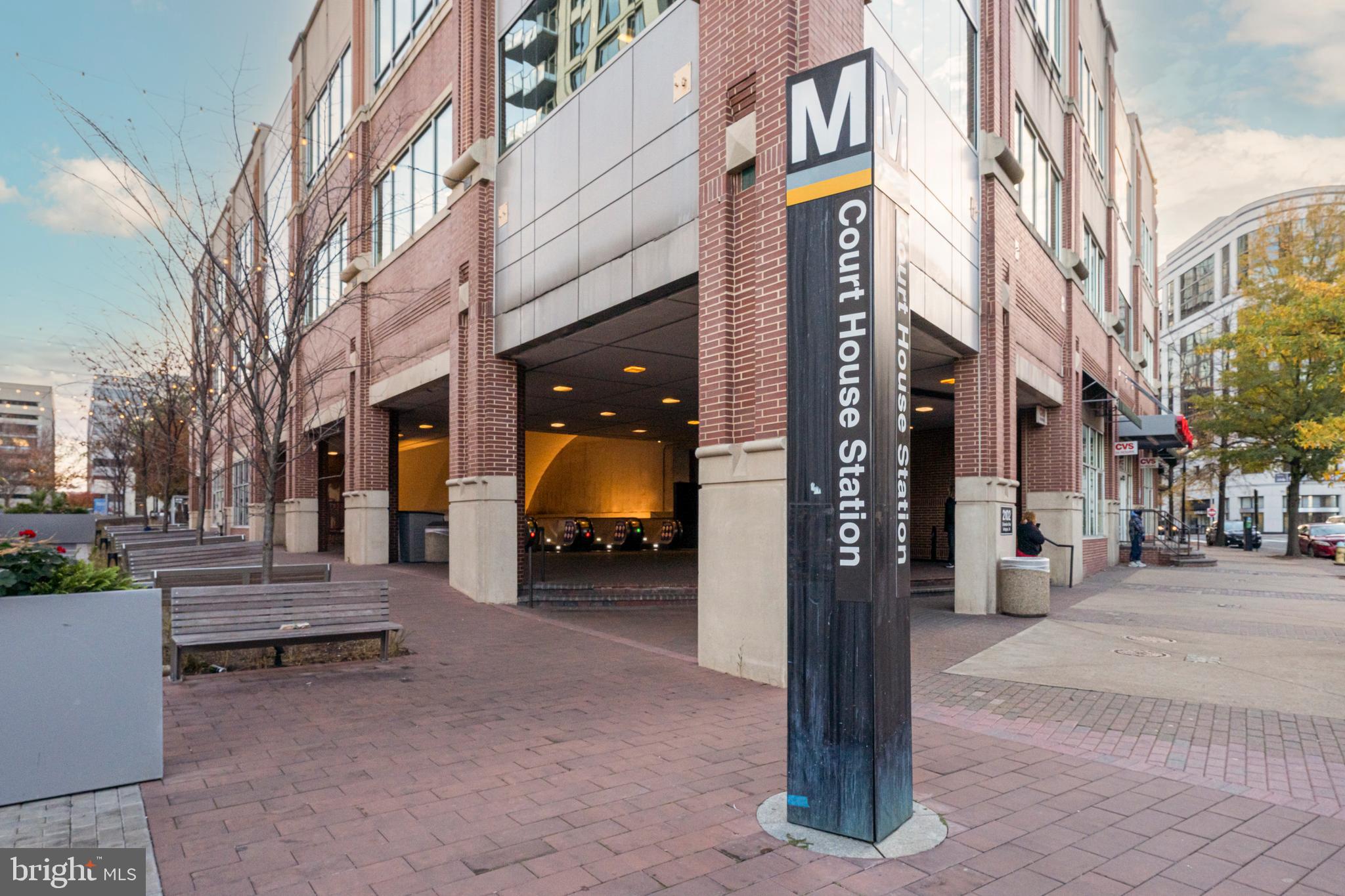 Arlington, Virginia, 22209, United States, 2 Bedrooms Bedrooms, ,2 BathroomsBathrooms,Residential,For Sale,1992776