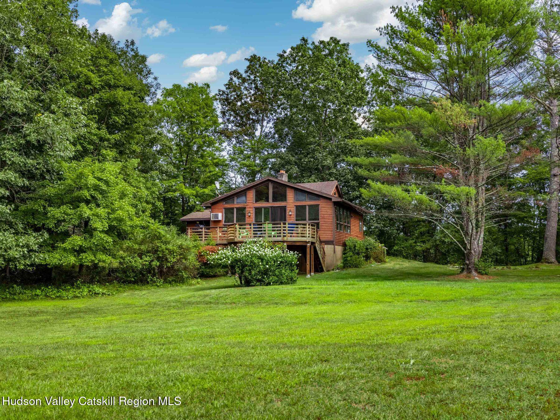 Saugerties, New York, 12477, United States, 3 Bedrooms Bedrooms, ,2 BathroomsBathrooms,Residential,For Sale,1933651