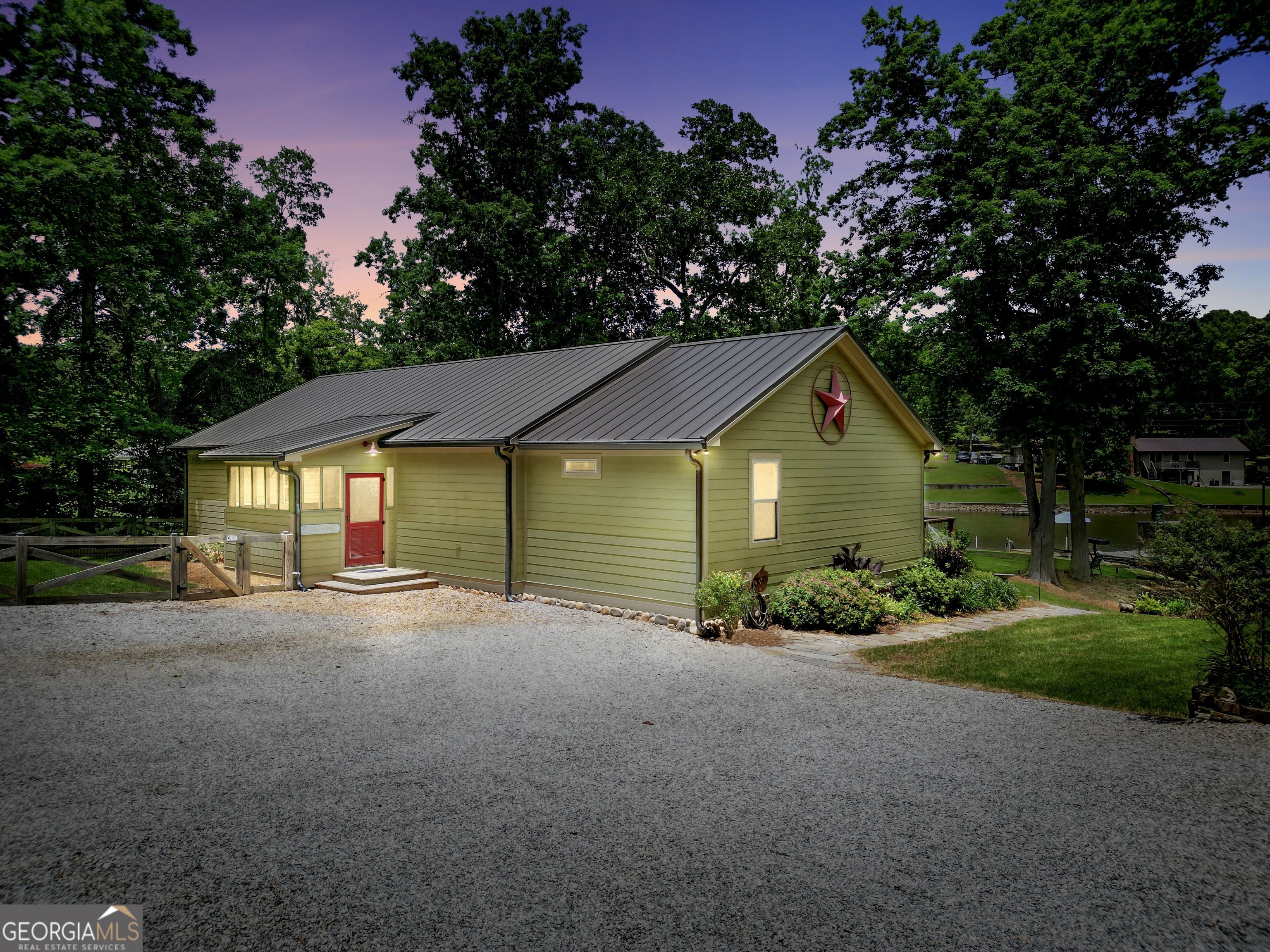 Jackson, Georgia, 30233, United States, 4 Bedrooms Bedrooms, ,2 BathroomsBathrooms,Residential,For Sale,1942130