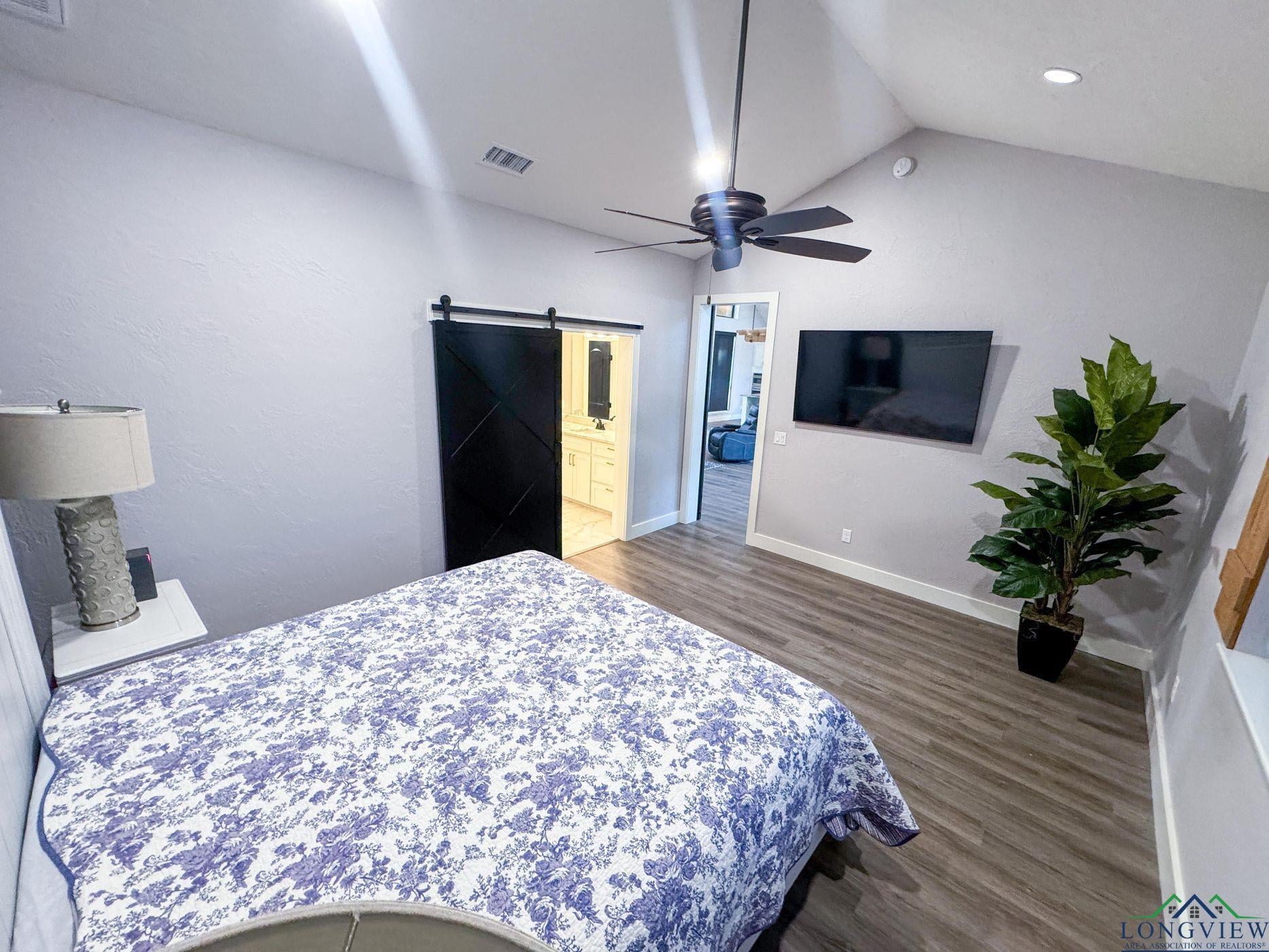 Pittsburg, Texas, 75686, United States, 3 Bedrooms Bedrooms, ,2 BathroomsBathrooms,Residential,For Sale,1979054