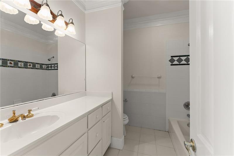 Alpharetta, Georgia, 30005, United States, 10 Bedrooms Bedrooms, ,13 BathroomsBathrooms,Residential,For Sale,1973838