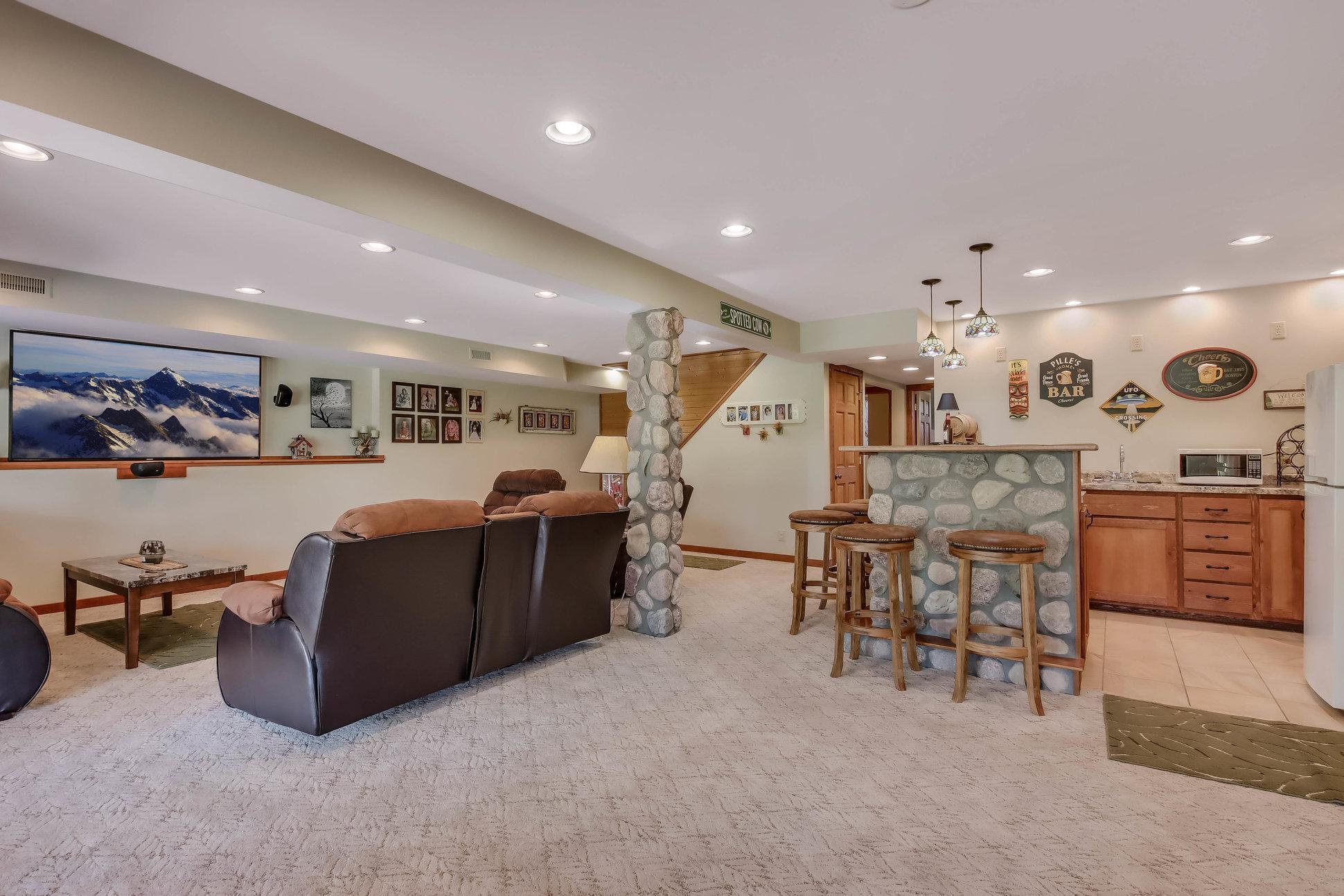 Rock Elm Twp, Wisconsin, 54740, United States, 4 Bedrooms Bedrooms, ,2 BathroomsBathrooms,Residential,For Sale,1804597