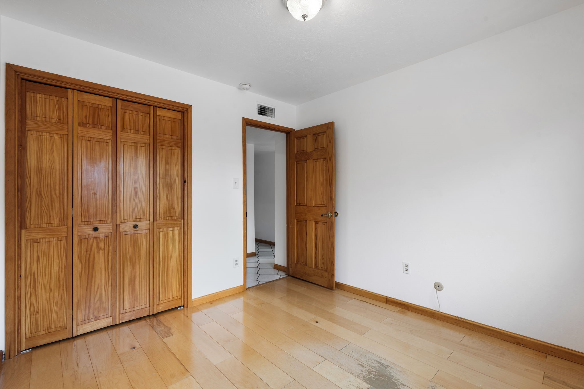  2404 Calle Loma Bonita - 物件實景