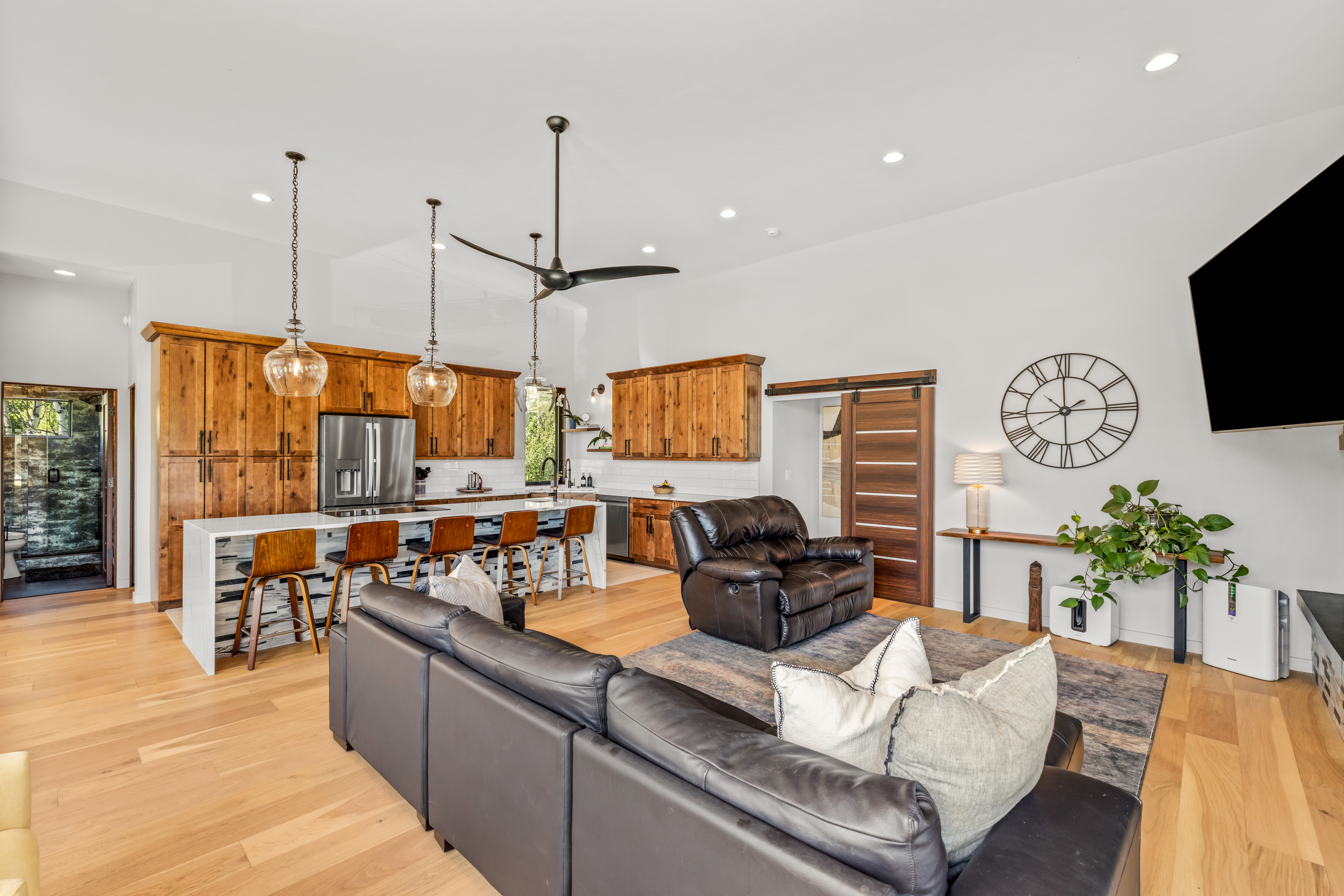  29946 Rock Point Trail, Oak Creek, CO, 80467 - 物件實景