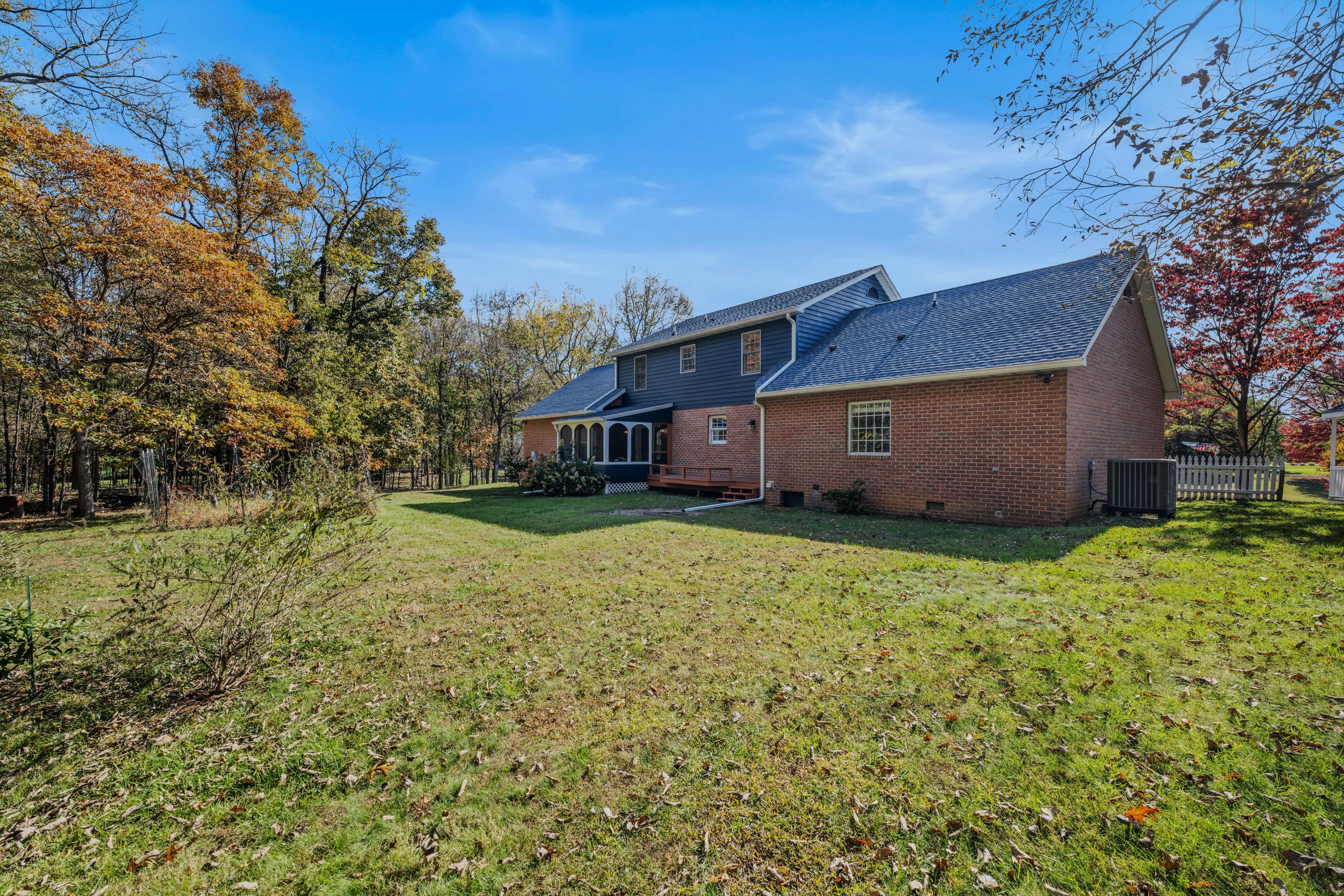 Martinsburg, West Virginia, 25403, United States, 3 Bedrooms Bedrooms, ,Residential,For Sale,1998035