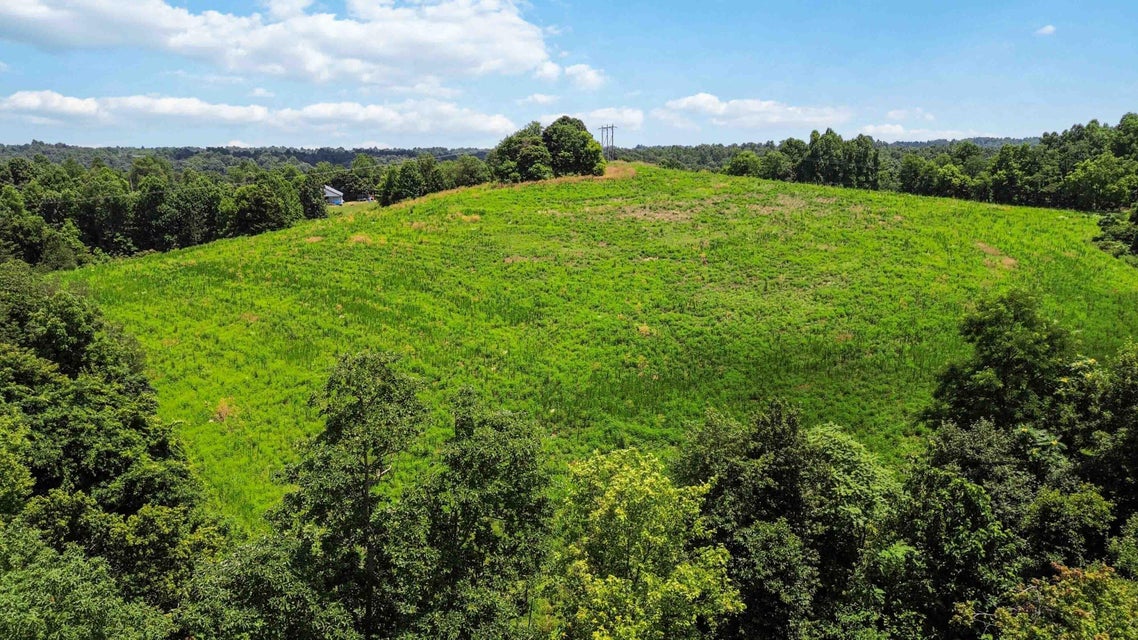 Stanford, Kentucky, 40484, United States, 4 Bedrooms Bedrooms, ,2 BathroomsBathrooms,Residential,For Sale,1916356