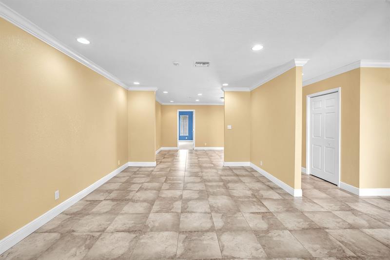 Plantation, Florida, 33317, United States, 4 Bedrooms Bedrooms, ,3 BathroomsBathrooms,Residential,For Sale,1988263