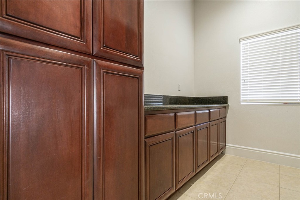 Apple Valley, California, 92307, United States, 5 Bedrooms Bedrooms, ,5 BathroomsBathrooms,Residential,For Sale,2025111